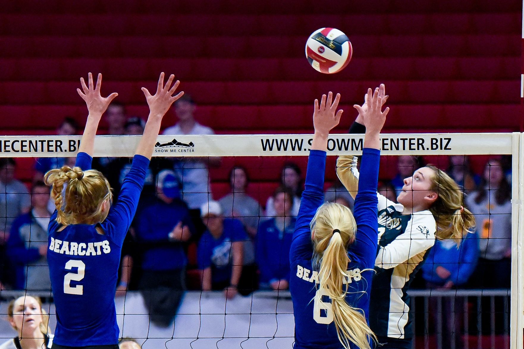 11/09/19 - Girls Volleyball - Class 2 state champ- Hermann vs St. Pius X